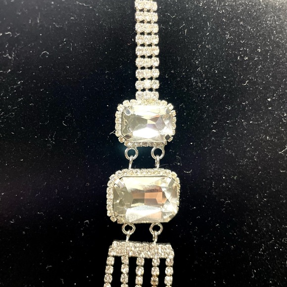 Cezanne Rhinestone Statement Sensitive Skin Necklace - Picture 5 of 9